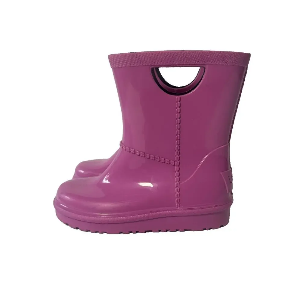 UGG description pre
